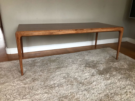 Table basse vintage en bois de rose