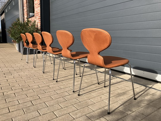 Image 1 of Fritz Hansen Ant (mier) chairs in Cognac leder NIEUWstaat!