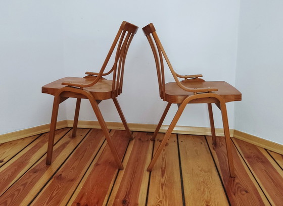 Image 1 of Czechoslovakian Chairs By L. Volák For Ton, 1960S, Set Of 2