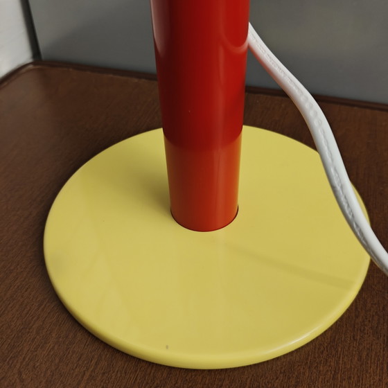 Lampada da tavolo postmoderna IKEA unica nel suo genere – Blu, rossa e gialla – Stile Memphis (photo 9 of 9)