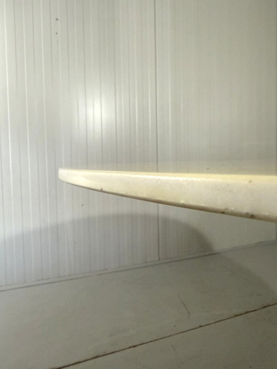 Image 1 of Round marble dining table with tulip-shaped base 1960s