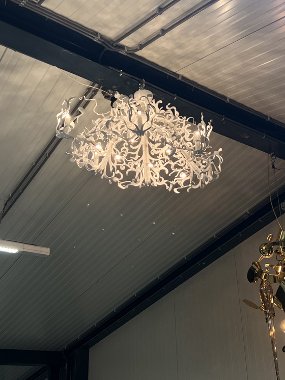 Image 1 of Lampadario Flower Power di marca van Egmond bianco