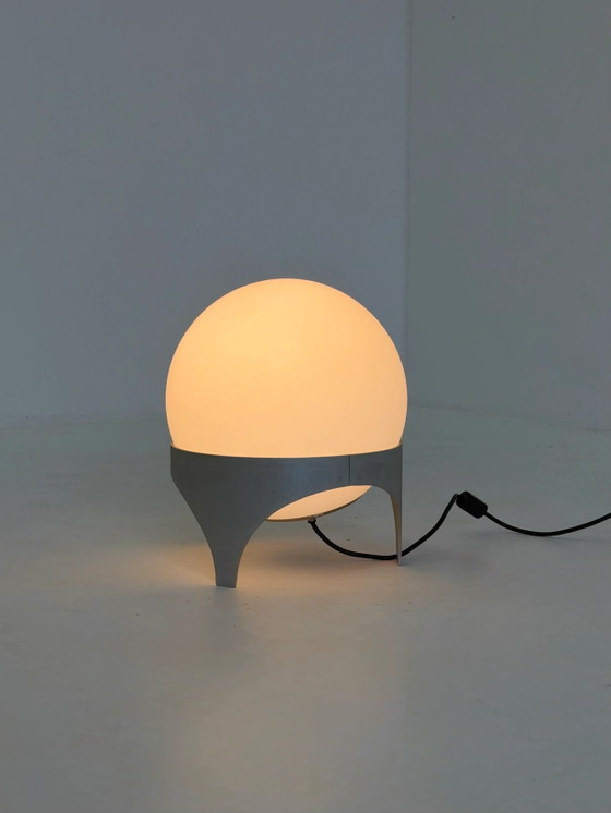 Lampada da tavolo Vintage Space Age con Globo in Vetro e Base in Alluminio – Lampade da tavolo (photo 7 of 12)