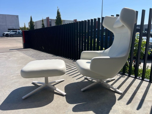 Vitra Grand repos met ottoman