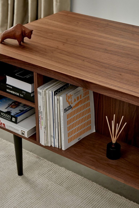 Image 1 of Schreibtisch Nussbaum - Astrid 3 O_B01