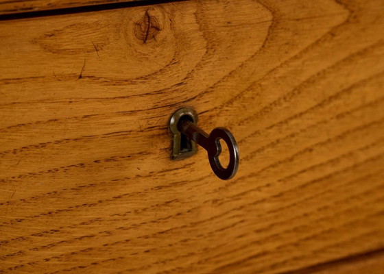 Image 1 of Vintage houten dressoir, jaren 1930, Tsjechoslowakije