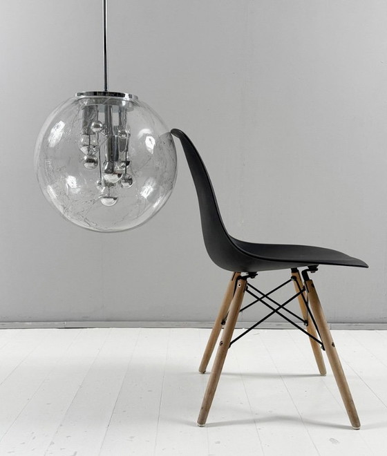 Image 1 of Hanglamp in ruimtetijdstijl uit de jaren 70, model “8926” 'Big Ball' van DORIA, Duitsland.