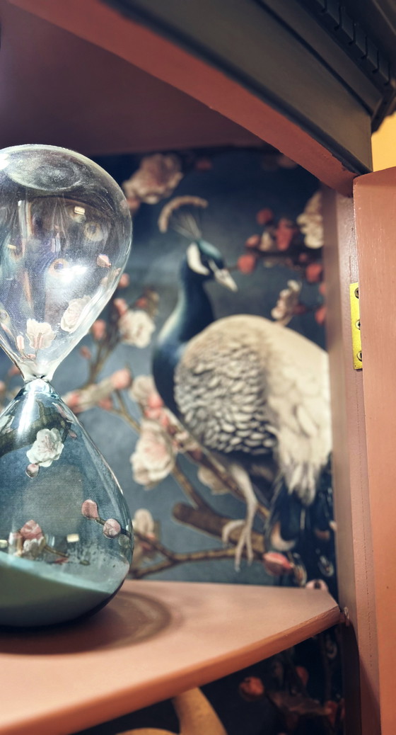 Image 1 of Vetrina inglese 19eme relookée