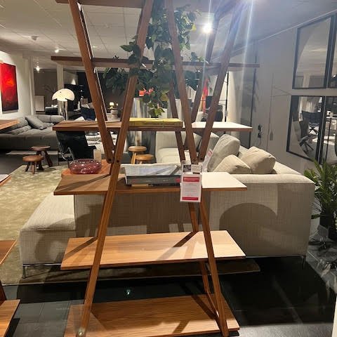 Image 1 of Libreria Cassina Nuvola Rossa