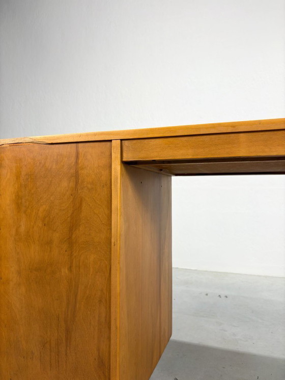 Image 1 of Vintage bureau Leslie Diamond voor Conant Ball