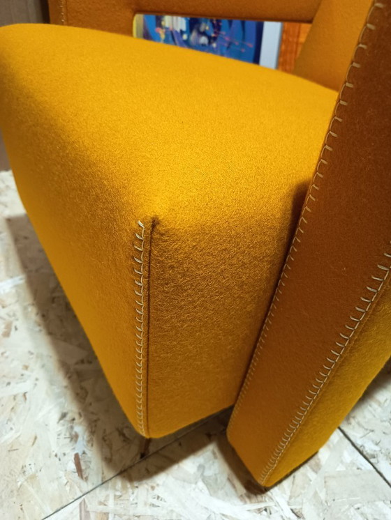 Image 1 of CASSINA Paire de fauteuils Utrecht 637 NEUF 2026 en laine KVARD Moutarde par Gerrit Rietveld