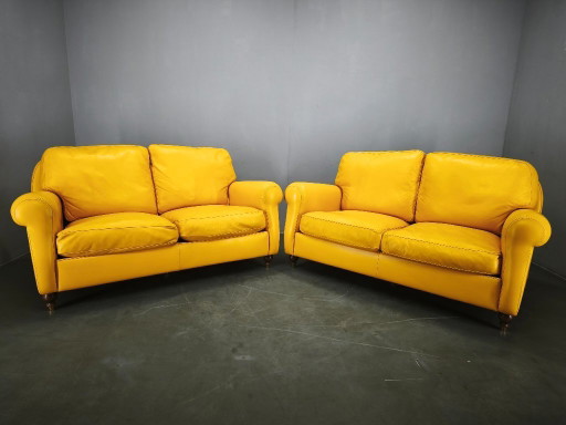 Par de sofás de piel Poltrona Frau George, Italia, 1992 – 2 zitsbanken, Leather (photo 2 of 21)