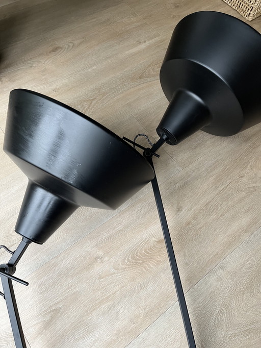 2 zwarte wandlampen van It’s about RoMi
