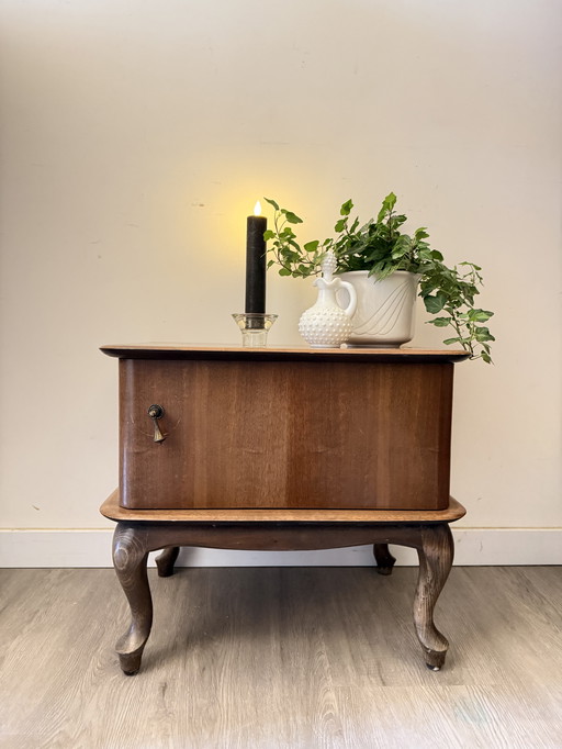 Comodino Queen Anne, mobiletto laterale