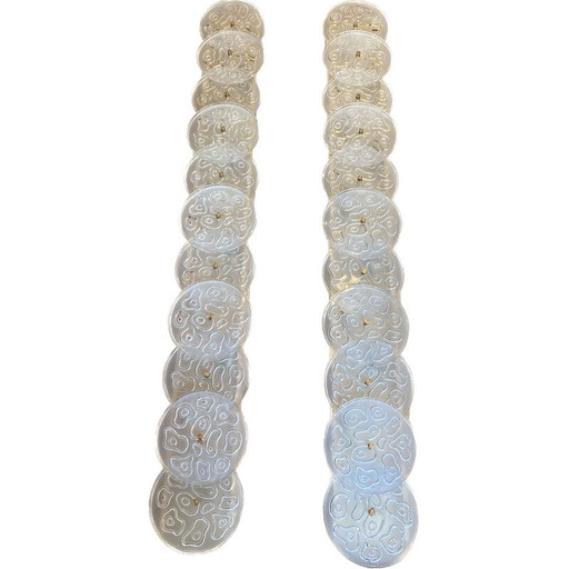 Pair of vintage brass and Murano glass wall lamps in gold and white, 1970