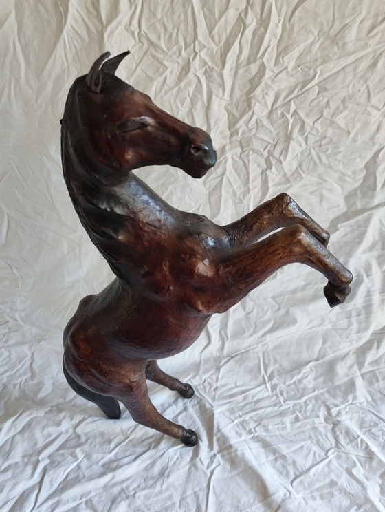 Caballo de cuero – Objetos decorativos (photo 3 of 8)