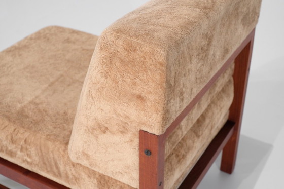 Image 1 of Fauteuil van hout, bekleed met stof, Italië, jaren 60.