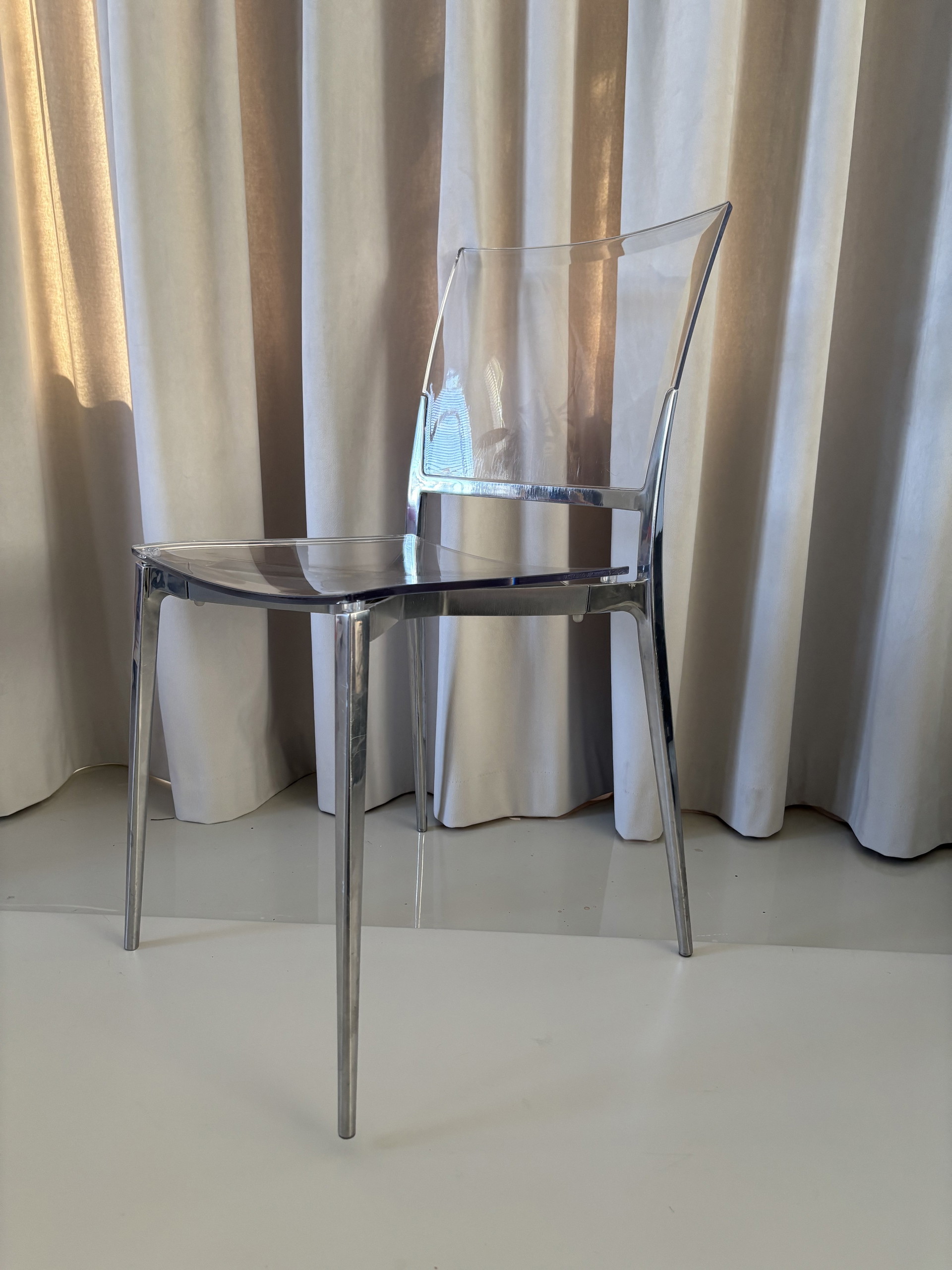 Buy Fasem chair? Save up to 80% at Whoppah | Whoppah