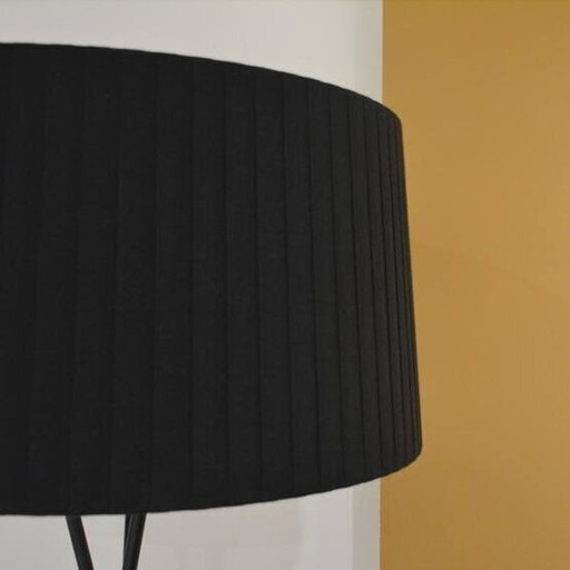 Santa & Cole Tripod standing lamp