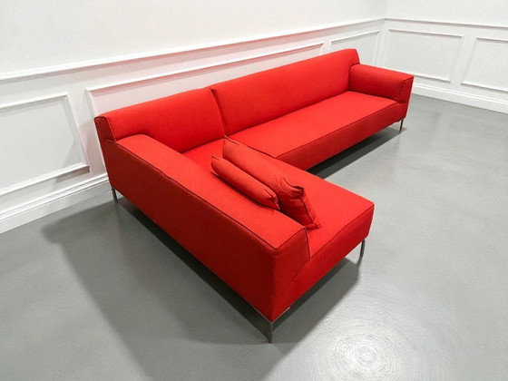 Image 1 of Divano angolare Bloq di Design on Stock – Ploegwol Red