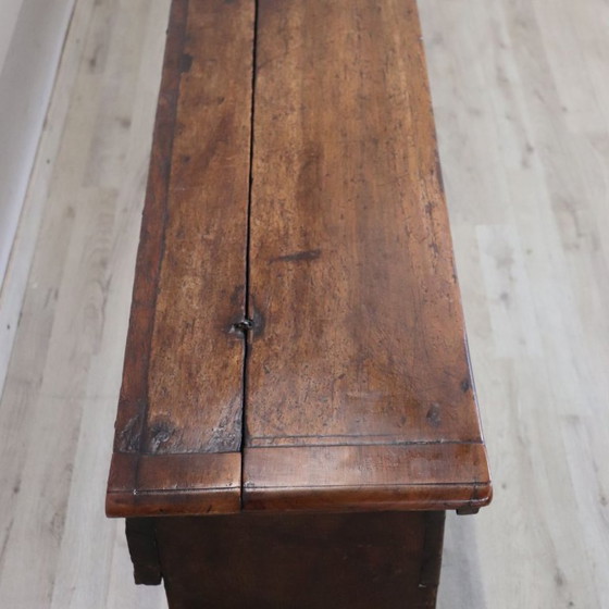 Panca lunga antica in noce con contenitore, Italia inizio XVIII secolo – Panche, Legno (photo 12 of 18)