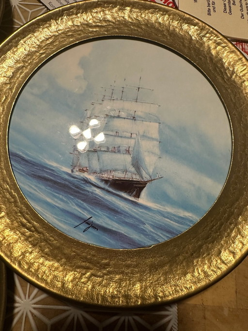 Decorative maritime wall plate collector's plate