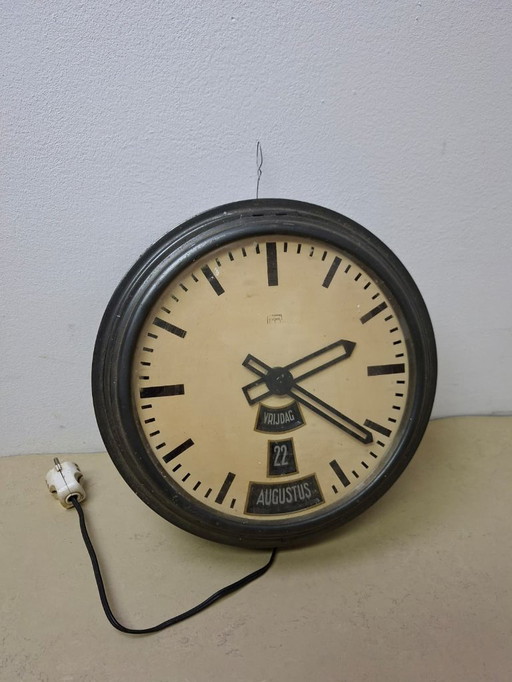 Paauwe's Patent calendar wall clock - ca. 1935/1940