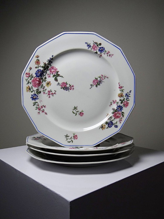 Image 1 of 4 Bernardaud Limoges porcelain dinner plates with floral decoration from the 1920s-1950s