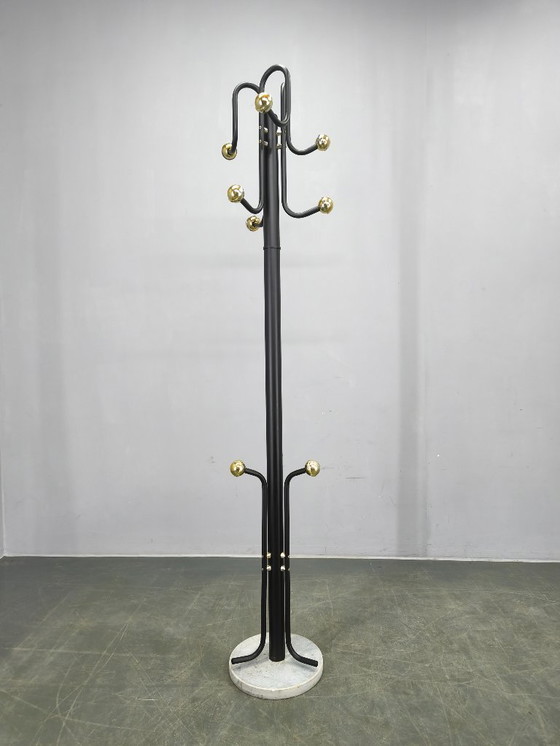 Image 1 of Italiaanse kapstok uit het midden van de 20e eeuw, zwart metaal, plastic en steen, jaren 70