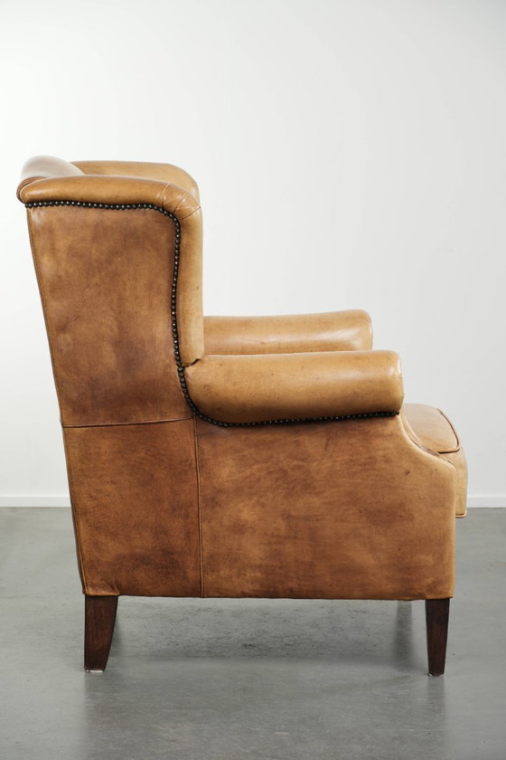 Image 1 of Lichte rundleren oorfauteuil met een goed zitcomfort