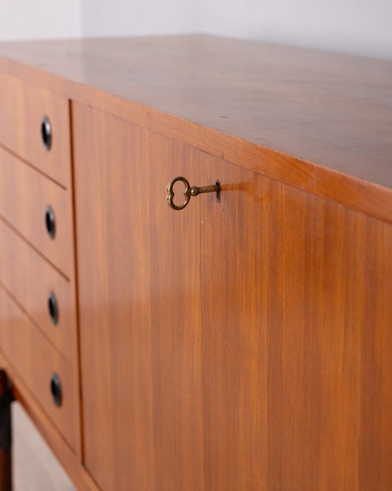 Image 1 of Credenza vintage anni '60 in legno di teak, design italiano.