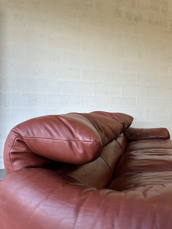 Image 1 of Sofá Cassina Maralunga de 3 plazas en piel roja