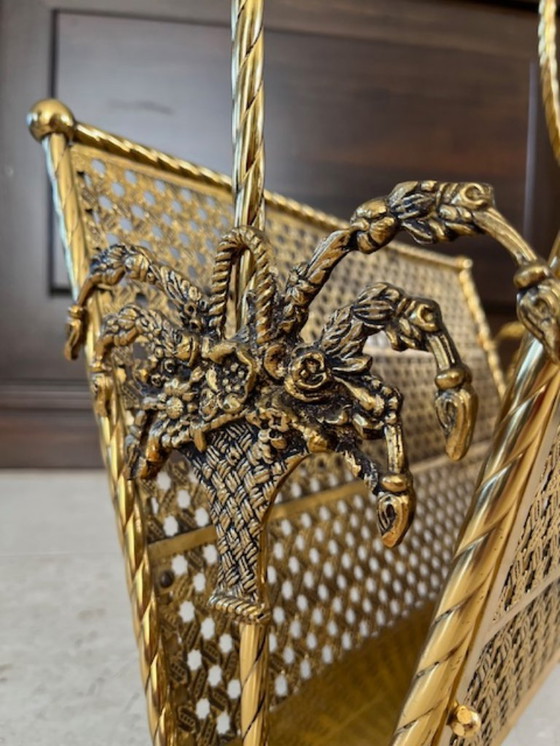 Image 1 of Porte-revues en laiton style Hollywood Regency – lourd et décoratif