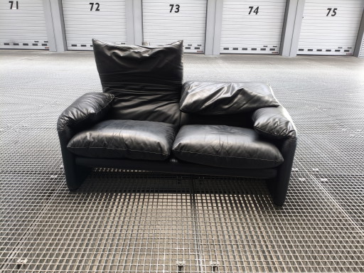 Cassina Maralunga 2 zits zwart leer