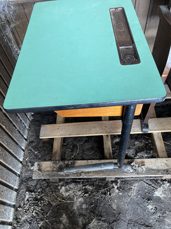 Tavolo scolastico vintage – Scrivanie, Metal, Wood (photo 5 of 5)