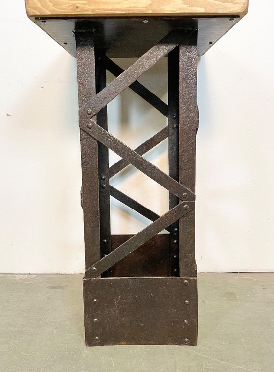 Image 1 of Tavolino laterale industriale rivettato, anni '60