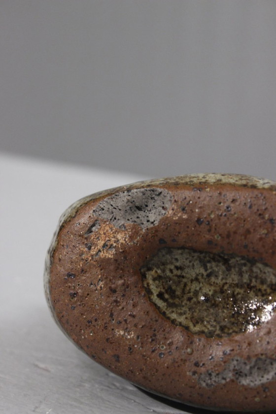 Image 1 of Alexis Kostanda a Vallauris, vaso a forma di pesce, pirite, Francia, XX secolo