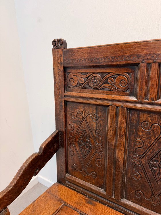 Image 1 of Banco de monje antiguo de roble tallado con cofre de almacenamiento.