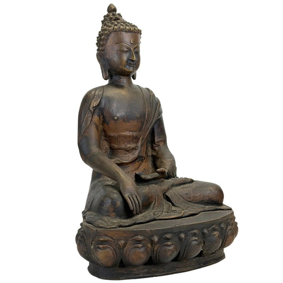 Monumentale 18e-eeuwse Boeddha Shakyamuni uit Ladakh — Vuurverguld Brons – Beeldhouwkunst (photo 2 of 11)
