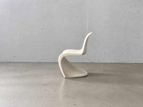 4 Sedie Panton originali Vitra di Verner Panton – Bianco, Produzione 2008 – Sedie da camera, Plastic (photo 13 of 14)