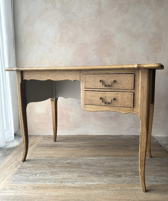Image 1 of Bureau vintage en chêne 2 tiroirs rénové - Bois miel et beige doux