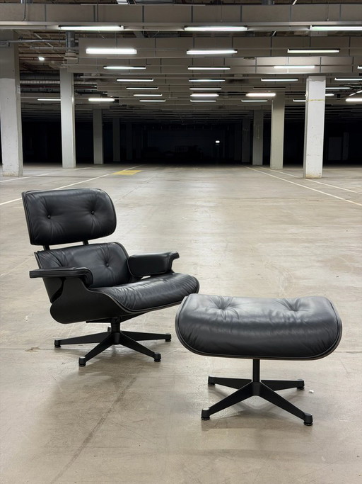 Vitra Eames Lounge Chair | Ottoman | Komplett Schwarz |