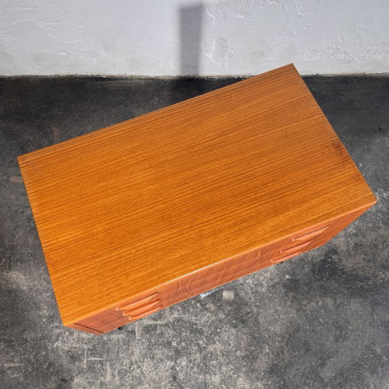 G Plan Fresco Teak Tallboy Ladekast, jaren 60 – G-Plan, Dressoirs, Metal (photo 10 of 14)