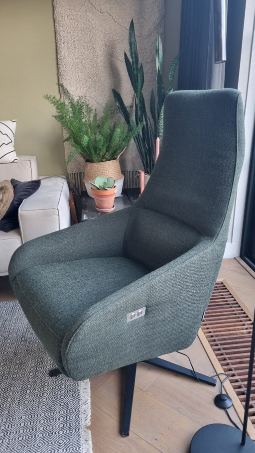 Silla prominente con ajuste eléctrico