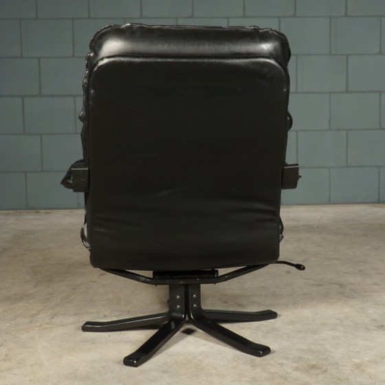 Image 1 of Vintage Unico draaifauteuil met hocker – jaren 70