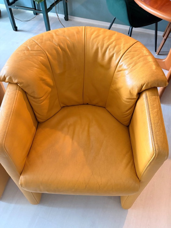 2x Rolf Benz Armchair model 390 yellow, Leather (photo 4 of 8)