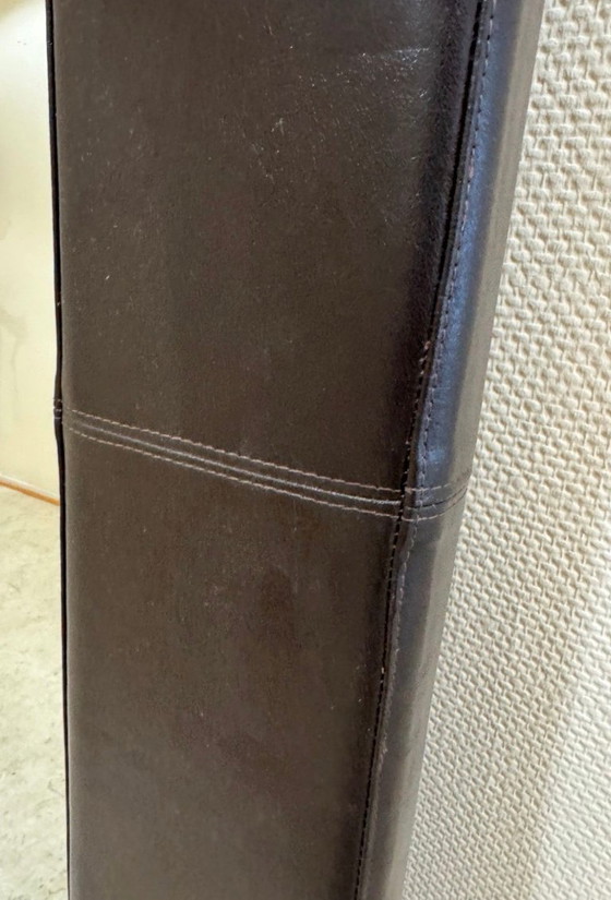 Image 1 of Miroir sur pied rectangulaire avec cadre en cuir, 2,20 m x 1,12 m