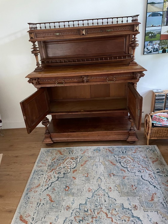 Image 1 of Armoire ancienne à tiroirs de la maison de grand-mère