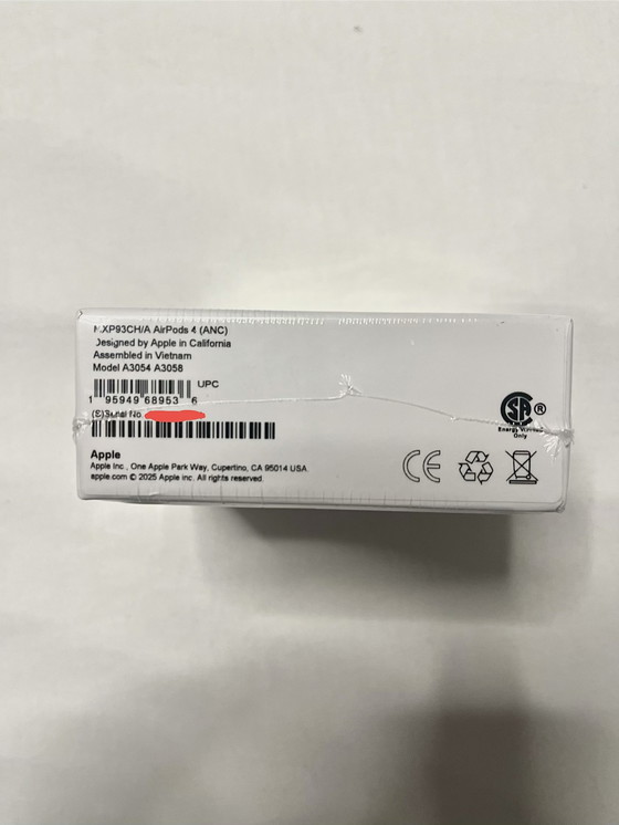 Image 1 of AirPods Pro 4