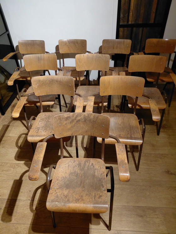 Image 1 of Vintage kantinestoelen met armleuningen buizenframe 